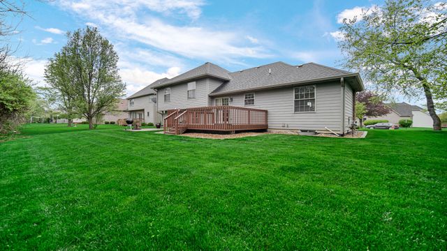 10621 Erie Drive, Crown Point, IN 46307