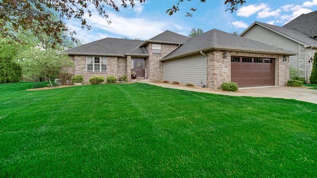 10621 Erie Drive, Crown Point, IN 46307