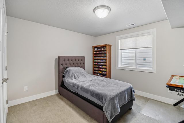 1060 Aaron Court, Adel, IA 50003