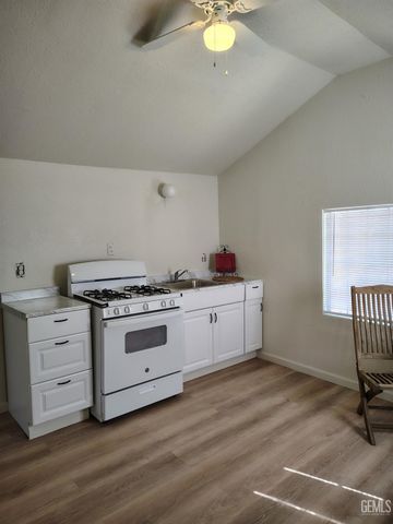 618 Charlana Drive, Bakersfield, CA 93308