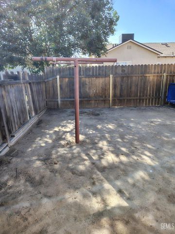 618 Charlana Drive, Bakersfield, CA 93308