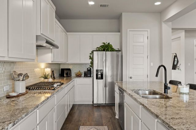 300 Blue Agave LN, Georgetown, TX 78626