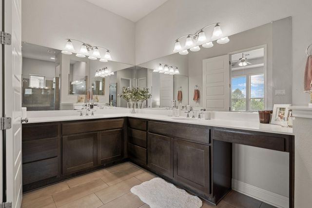 300 Blue Agave LN, Georgetown, TX 78626