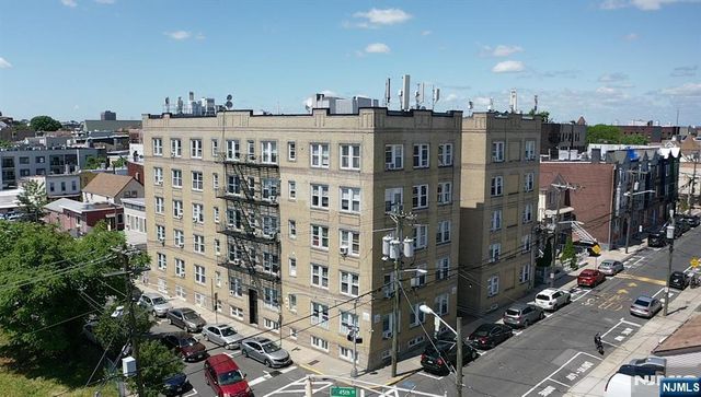 201 45th Street D4, Union City, NJ 07087