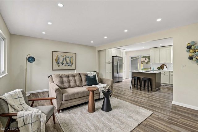 13366 Richards Drive, Strongsville, OH 44149