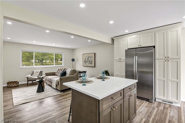 13366 Richards Drive, Strongsville, OH 44149