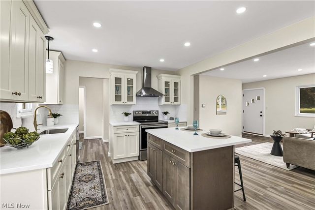 13366 Richards Drive, Strongsville, OH 44149