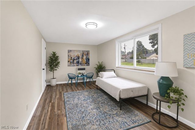 13366 Richards Drive, Strongsville, OH 44149