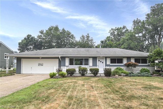 13366 Richards Drive, Strongsville, OH 44149