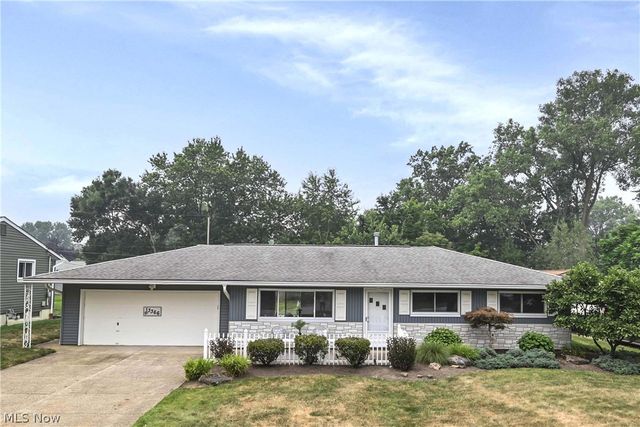 13366 Richards Drive, Strongsville, OH 44149
