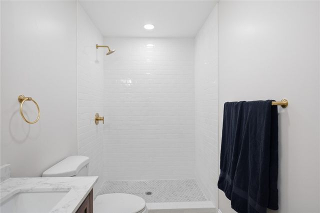 507 E South 2nd Street, Seneca, SC 29678