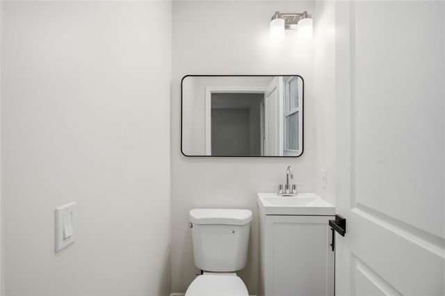 507 E South 2nd Street, Seneca, SC 29678