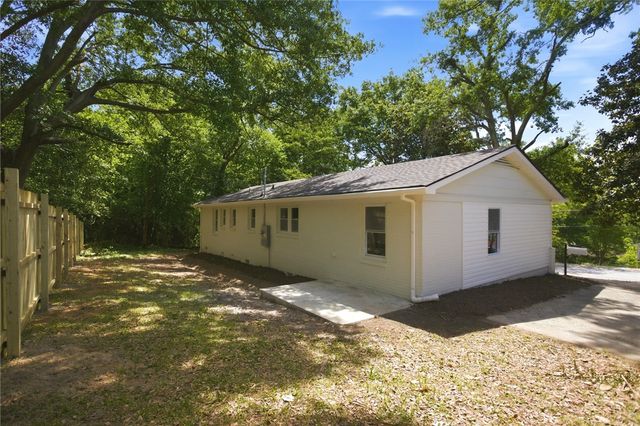507 E South 2nd Street, Seneca, SC 29678