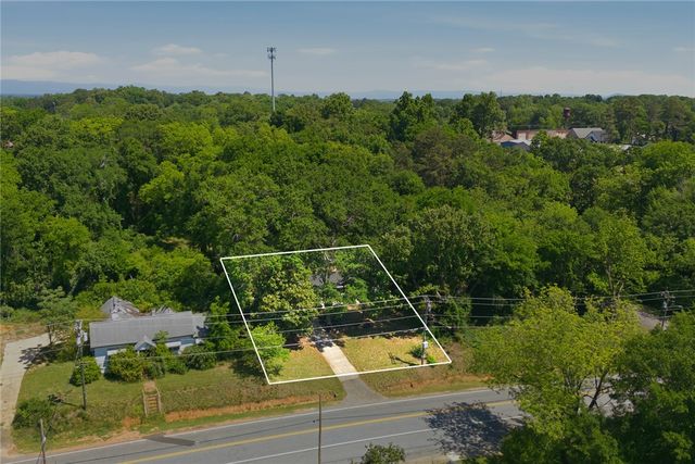 507 E South 2nd Street, Seneca, SC 29678