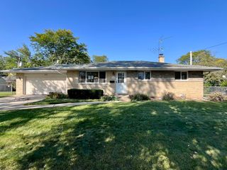 420 W Millers Road, Des Plaines, IL 60016