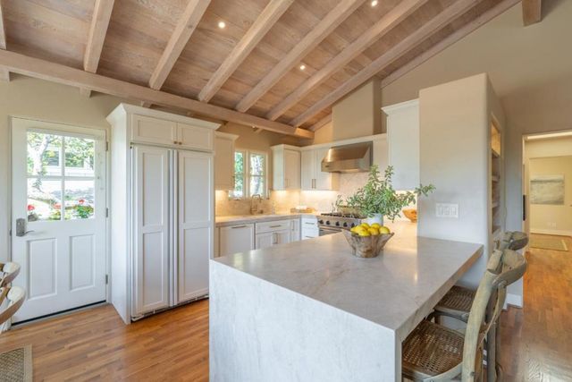 3SE of 4th Avenue, Carmel, CA 93921
