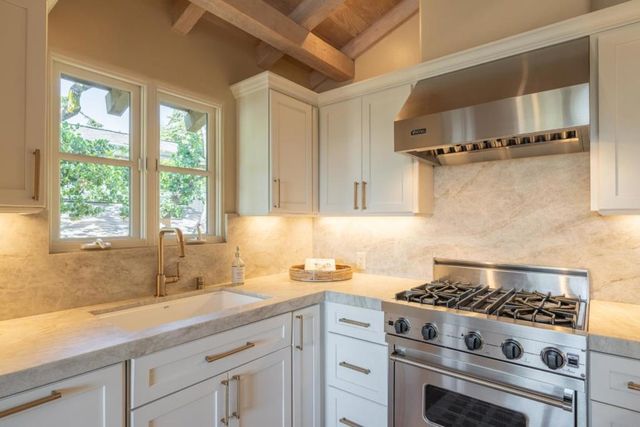 3SE of 4th Avenue, Carmel, CA 93921