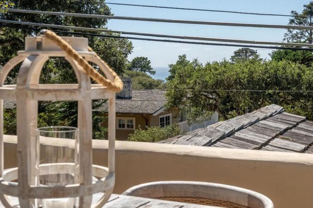 3SE of 4th Avenue, Carmel, CA 93921