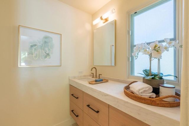 3SE of 4th Avenue, Carmel, CA 93921