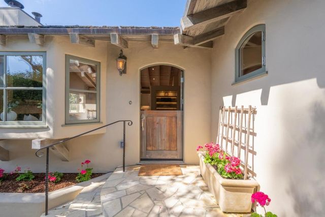 3SE of 4th Avenue, Carmel, CA 93921