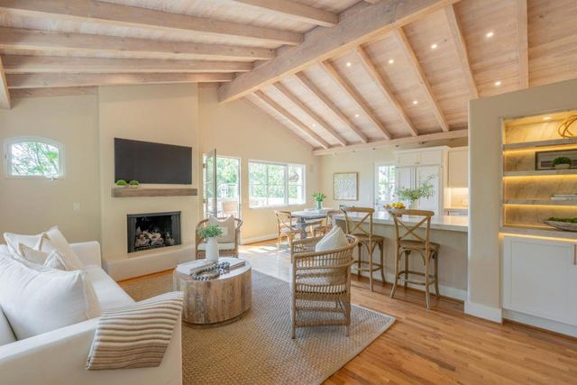 3SE of 4th Avenue, Carmel, CA 93921