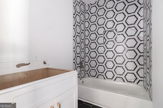 266 Colewood Way, Sandy Springs, GA 30328