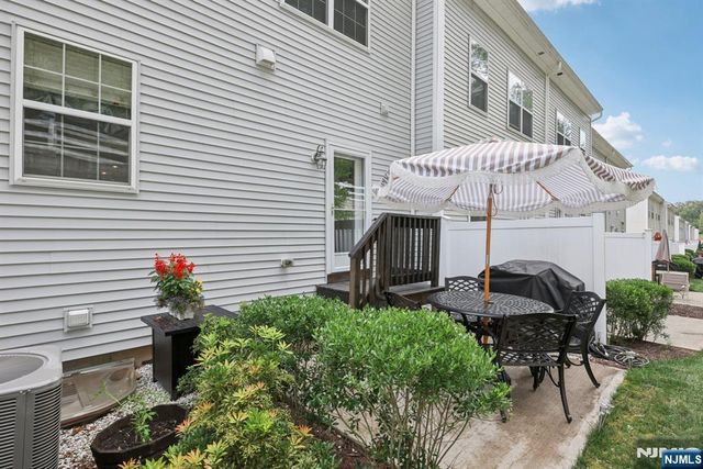 1310 Parkview Lane, Rockaway Township, NJ 07866