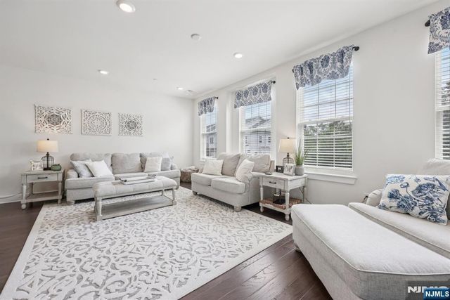 1310 Parkview Lane, Rockaway Township, NJ 07866