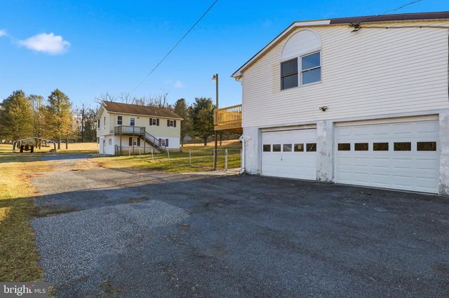 1330 GOODYEAR RD, Gardners, PA 17324