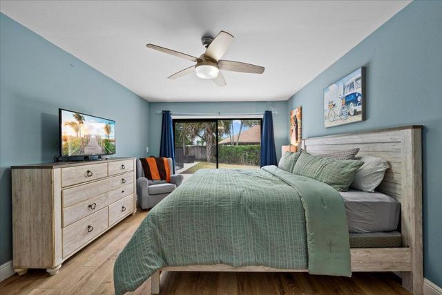 1135 Northumberland Court, Wellington, FL 33414