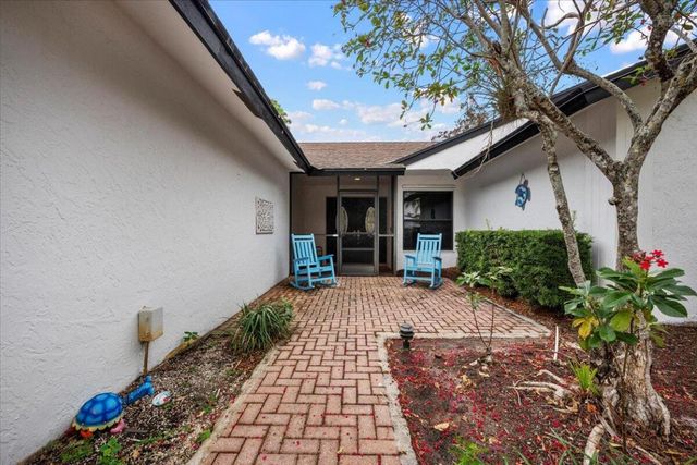 1135 Northumberland Court, Wellington, FL 33414