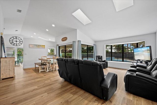 1135 Northumberland Court, Wellington, FL 33414