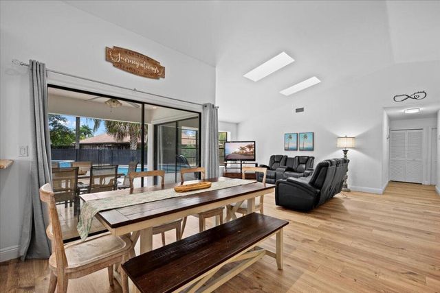 1135 Northumberland Court, Wellington, FL 33414