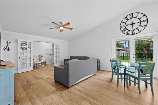 1135 Northumberland Court, Wellington, FL 33414