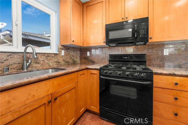 2750 E Diana Avenue, Anaheim, CA 92806