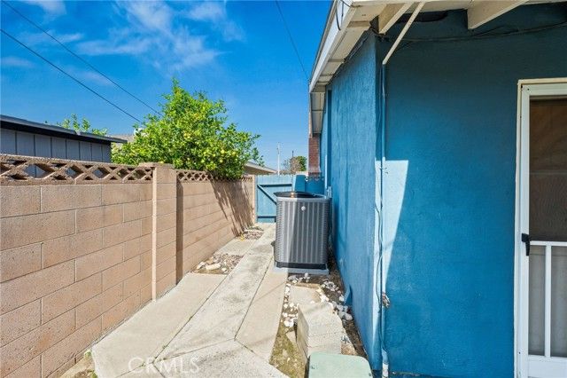 2750 E Diana Avenue, Anaheim, CA 92806