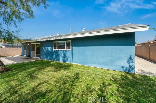 2750 E Diana Avenue, Anaheim, CA 92806