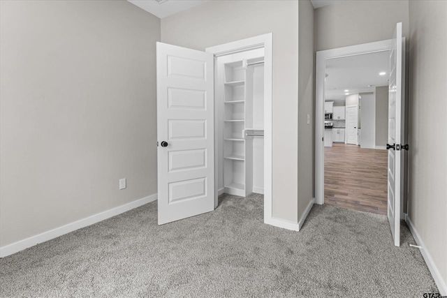 16134 Crossing Circle, Lindale, TX 75771