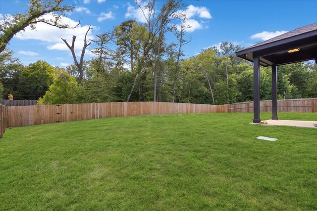 16134 Crossing Circle, Lindale, TX 75771