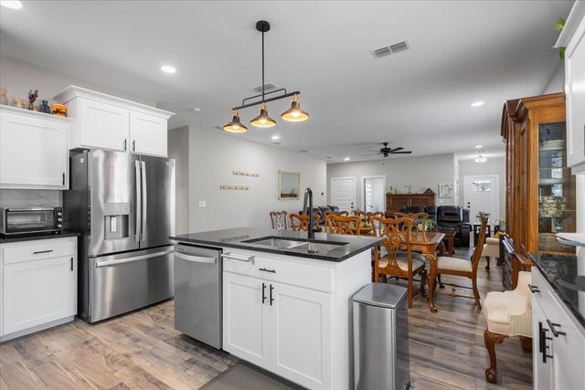 16134 Crossing Circle, Lindale, TX 75771