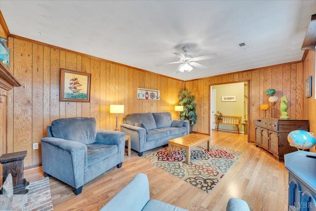 419 Rebecca Lane, Salem, VA 24153