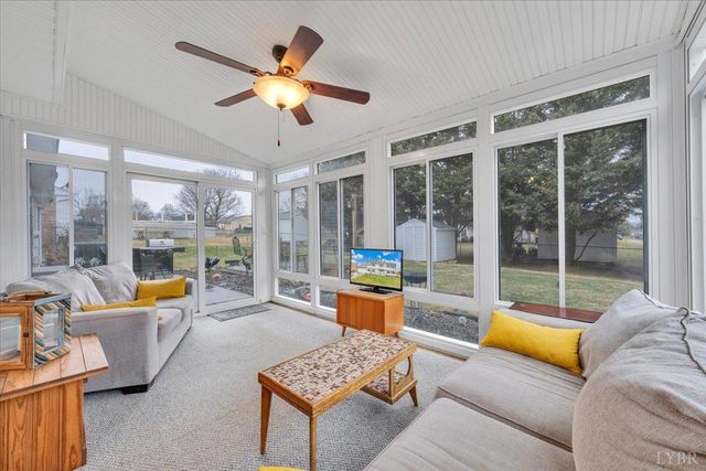 419 Rebecca Lane, Salem, VA 24153