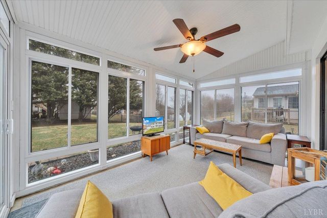 419 Rebecca Lane, Salem, VA 24153