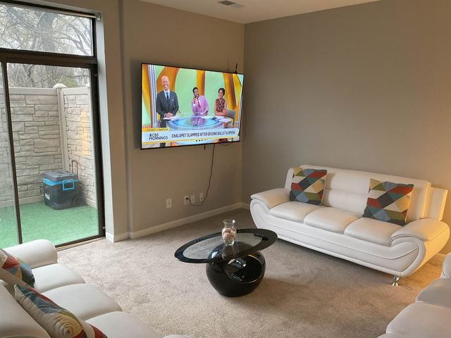 2277 Union Ave Apt 105, Memphis, TN 38104