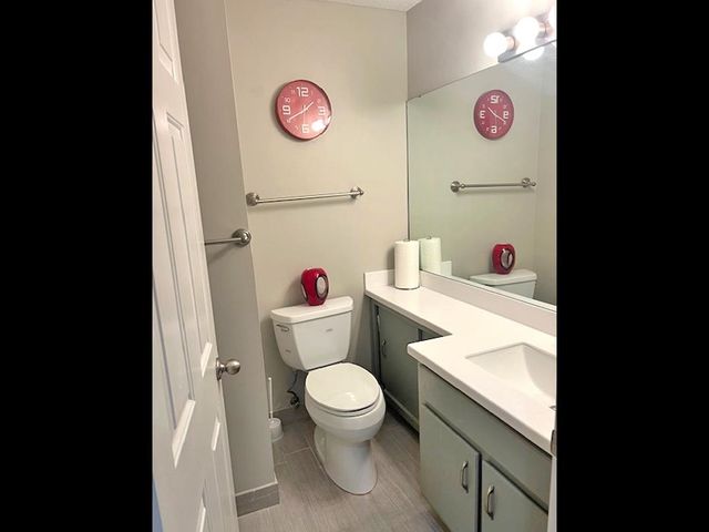 2277 Union Ave Apt 105, Memphis, TN 38104