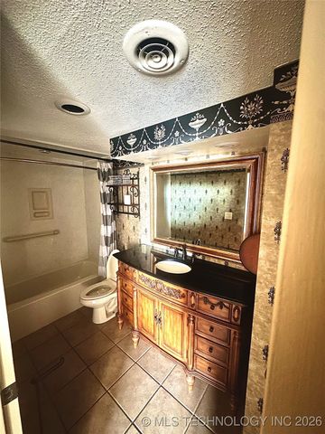 1502 S Boulder Avenue 14L, Tulsa, OK 74119