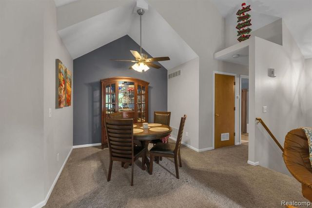310 Marigold Circle, Westland, MI 48185