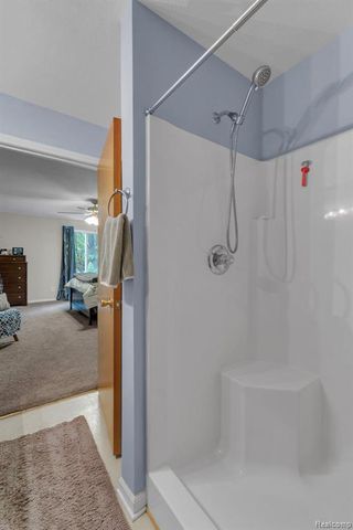 310 Marigold Circle, Westland, MI 48185