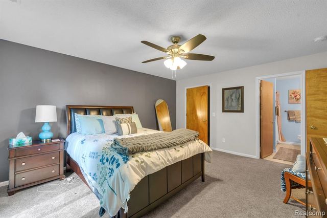 310 Marigold Circle, Westland, MI 48185