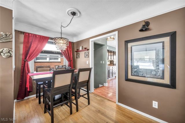 395 E 309th Street, Willowick, OH 44095